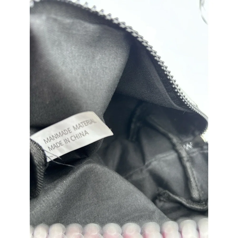 The Unbranded Brand stylish geometric